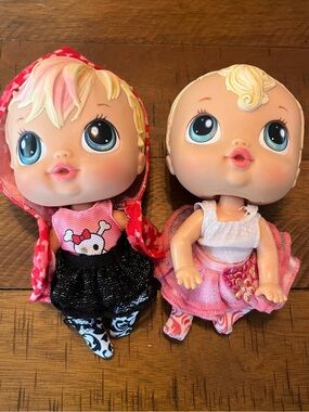 Baby Alice Crib Life Hasbro 2010 Twins Sydney Sarina Cutie Tutu Crossbones Dolls